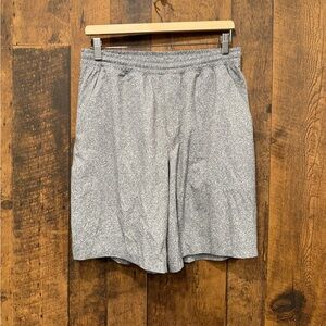 Lululemon men’s pace breaker shorts small grey pebble